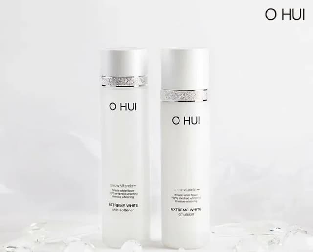 Cặp nước hoa hồng và sữa dưỡng Ohui trắng da Skin Softener 150ml & White Emulsion 130ml tách set